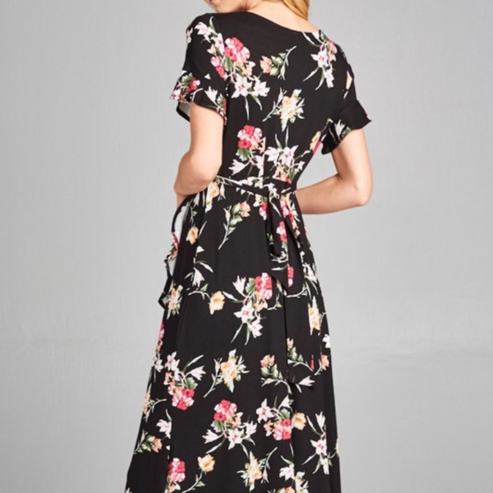 ❤️❗️Last 1! M Stunning black floral wrap dress - Picture 3 of 4